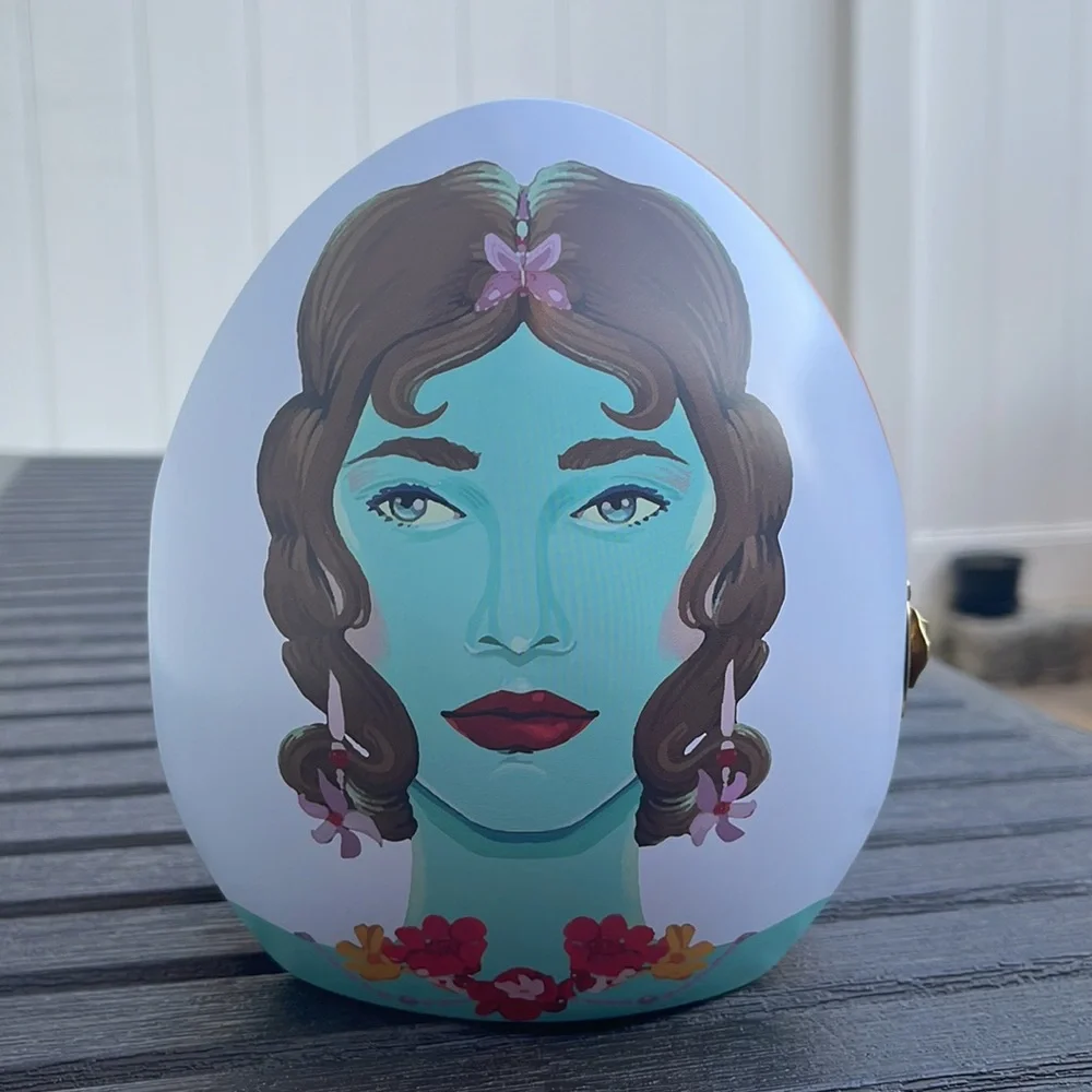Sephora x Drunk Elephant - Holiday 2021 Collectable Egg Storage Container